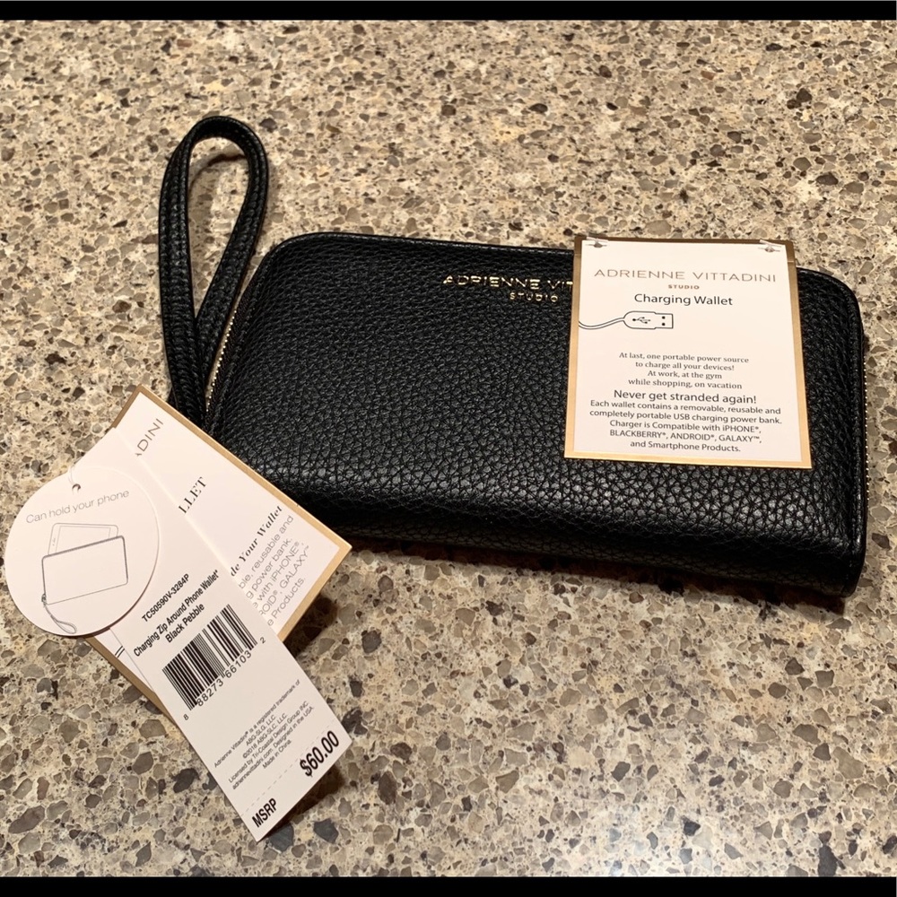 Adrienne Vittadini Studio Charging Wallet NWT